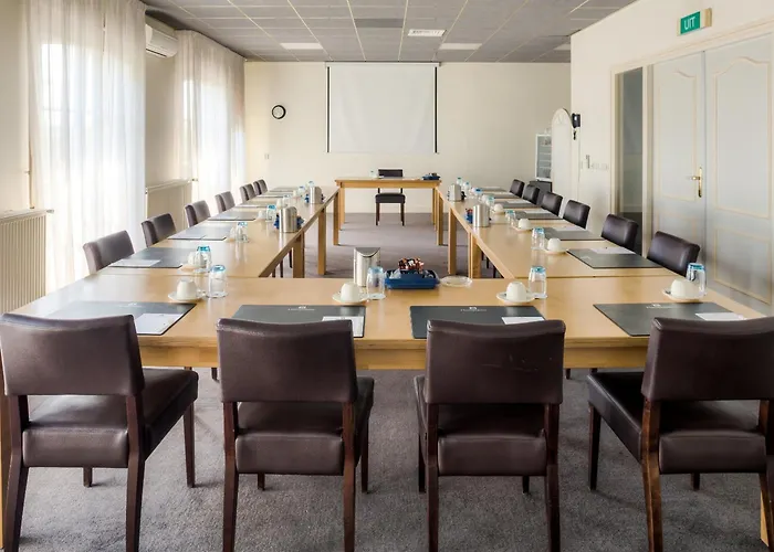 酒店 阿芬汉普郡酒店 4*