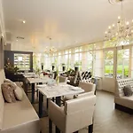 Hampshire - Avenarius Hotel 4*